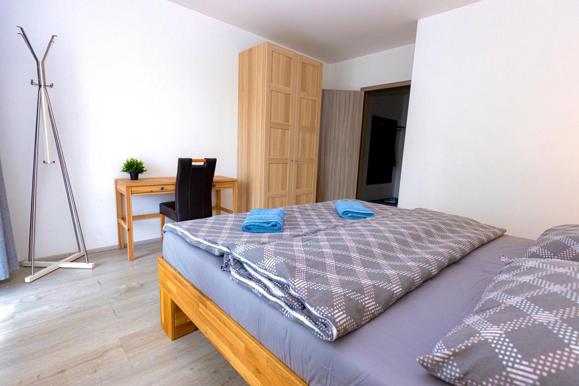 Modern Apartment • Garden • Near The City Center 布拉格 外观 照片